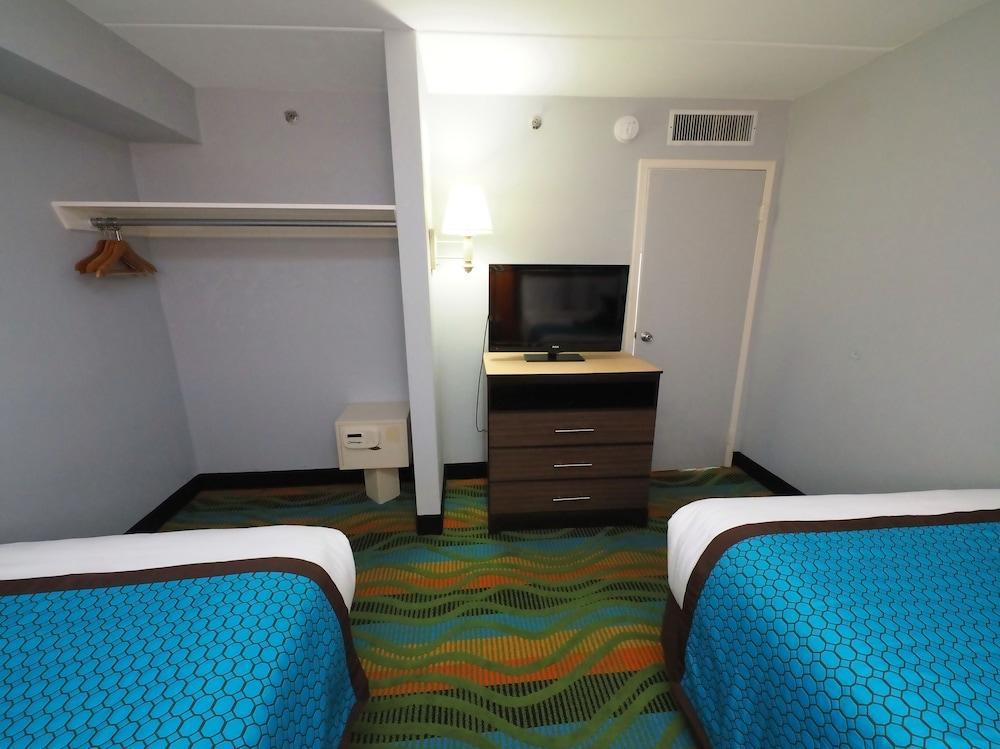 Marjac Suites Virginia Beach Oceanfront Екстер'єр фото