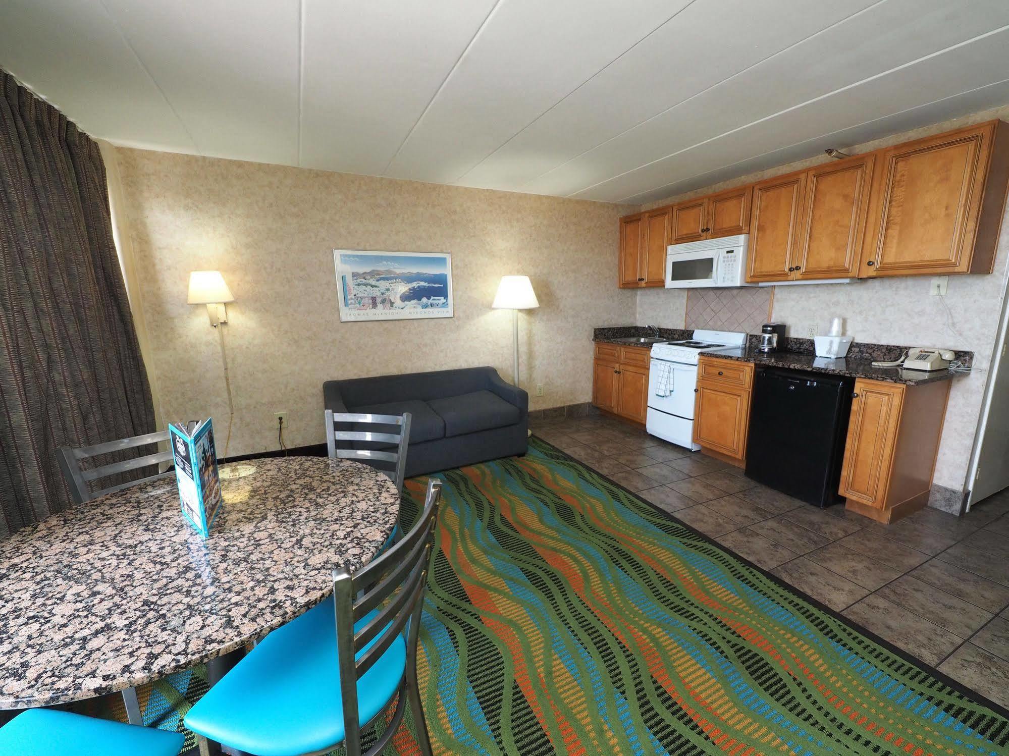 Marjac Suites Virginia Beach Oceanfront Екстер'єр фото